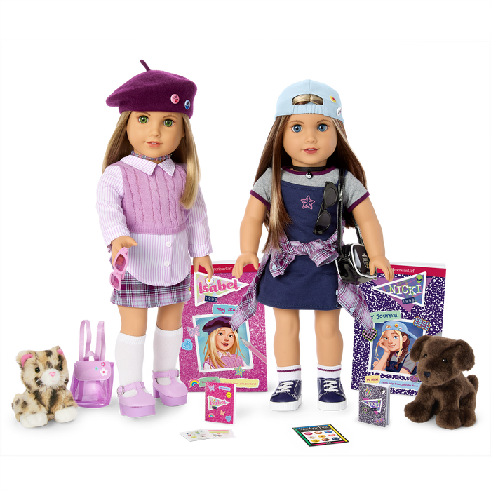 ’90s Twins Isabel™ & Nicki™ Gift Set (Historical Characters) S4