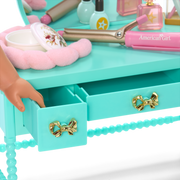 Raquel’s™ Vintage Vanity for 18-inch Dolls (Girl of the Year™ 2026) Z9