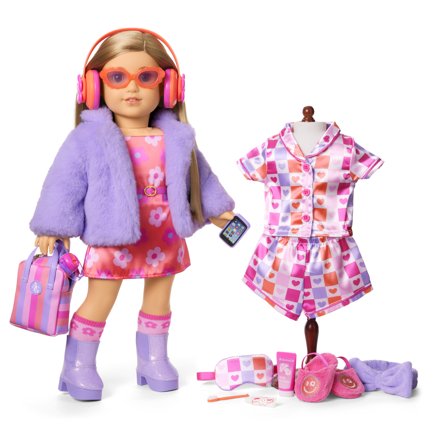 Truly Me™ #131 Doll & Day of Fun All-in-One Set Y4