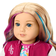 Truly Me™ 18-inch Doll #110 with wavy blonde hair S5