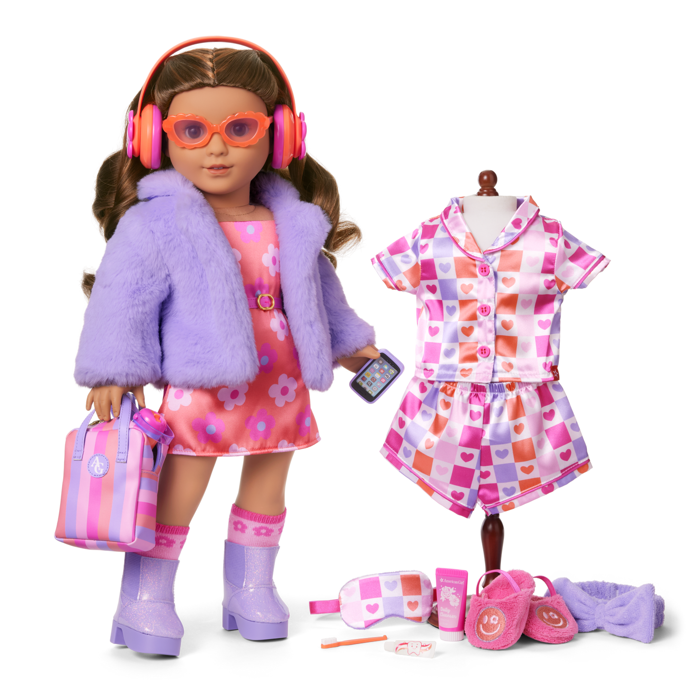 Truly Me™ #117 Doll & Day of Fun All-in-One Set B1