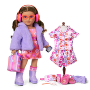 Truly Me™ #117 Doll & Day of Fun All-in-One Set B1